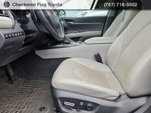 Used 2024 Toyota Camry XSE w/ Navigation Package FWD image 8