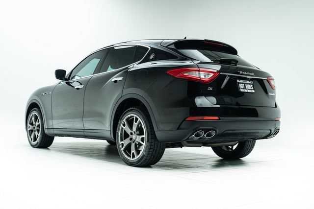 Used 2017 Maserati Levante AWD/4WD image 18
