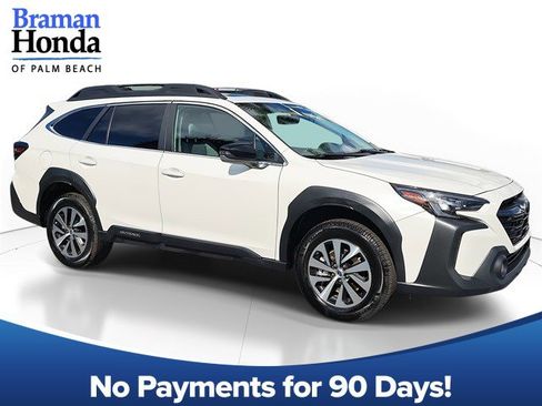 Used 2023 Subaru Outback Premium image 1