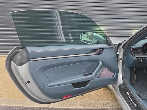 Used 2024 Porsche 911 Carrera 4 GTS image 7