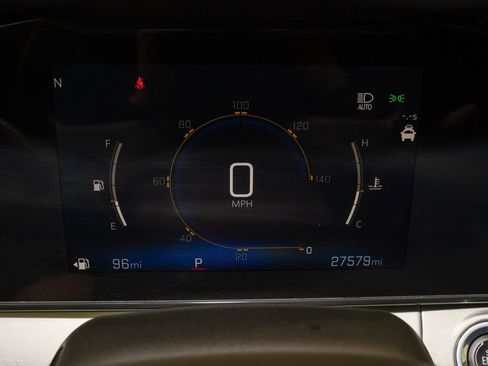 Used 2025 Chevrolet Trax LT w/ Driver Confidence Package image 17