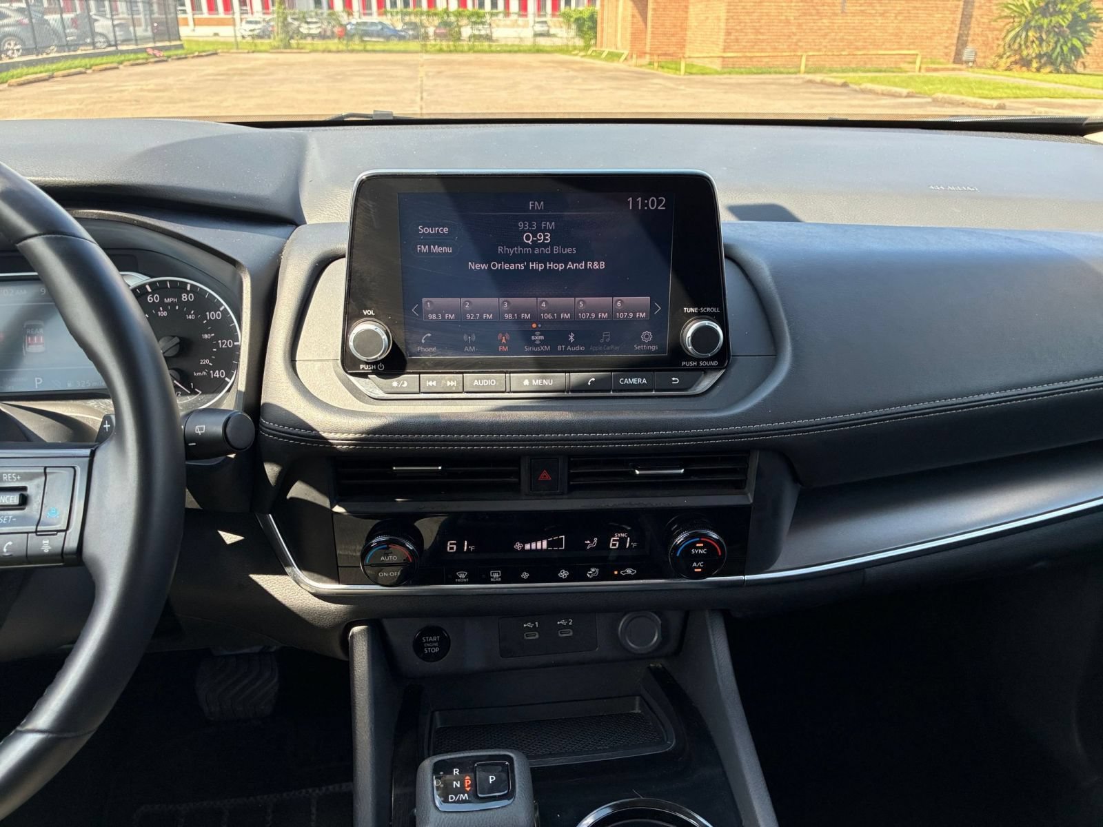 Used 2025 Nissan Rogue SV FWD image 16