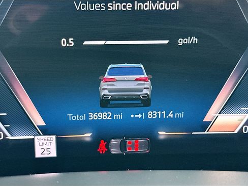 Certified 2024 BMW X5 sDrive40i w/ M Sport Package image 11