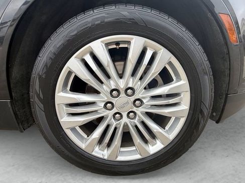 Used 2019 Cadillac XT5 Premium Luxury w/ Driver Assist Package FWD image 23