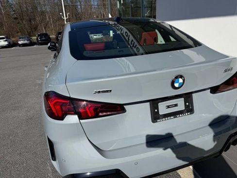 Used 2025 BMW 228i xDrive w/ Premium Package AWD/4WD image 8