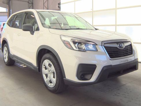 Used 2019 Subaru Forester AWD/4WD image 3