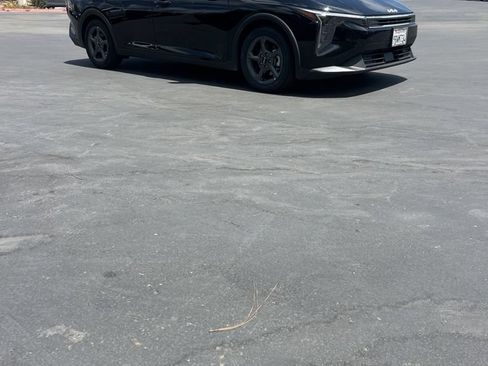 Used 2025 Kia K4 FWD image 5