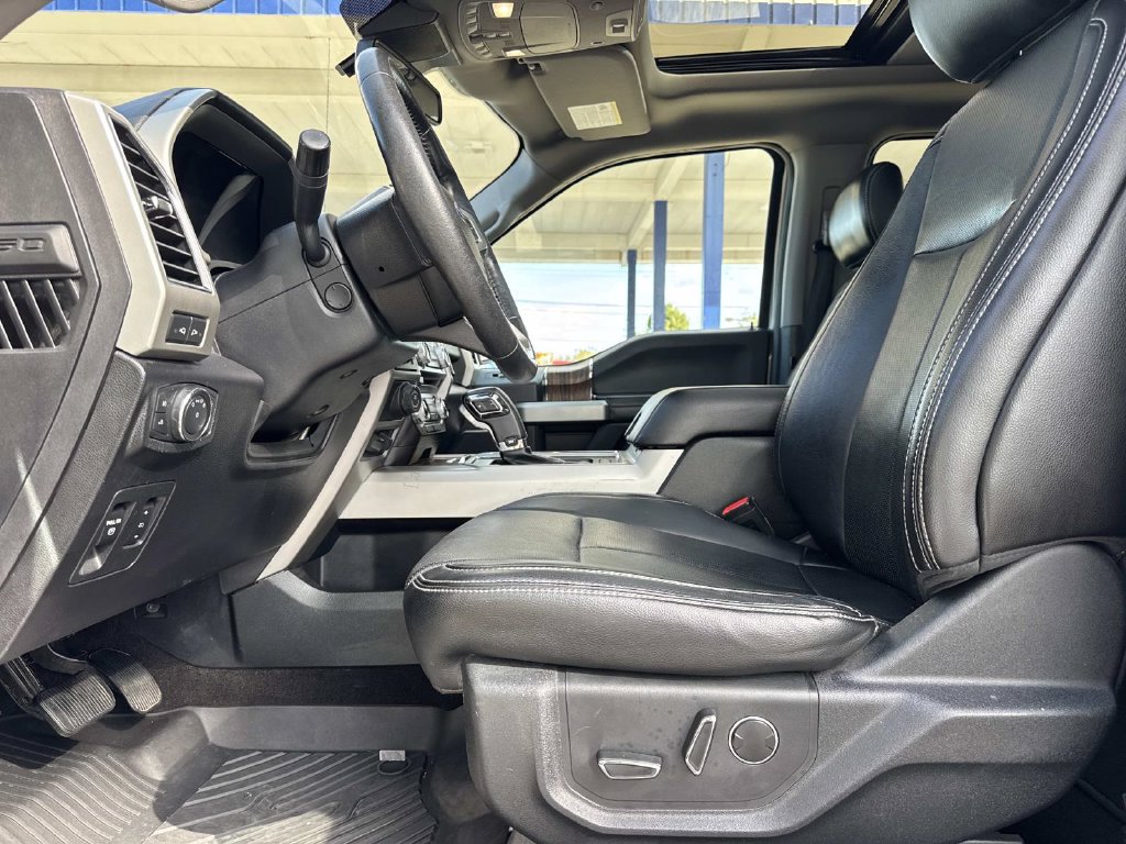 Used 2018 Ford F150 Lariat w/ Equipment Group 502A Luxury AWD/4WD image 12