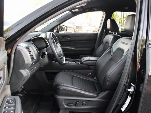 Used 2023 Nissan Pathfinder Rock Creek image 16