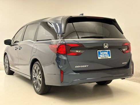 Certified 2026 Honda Odyssey Touring image 7