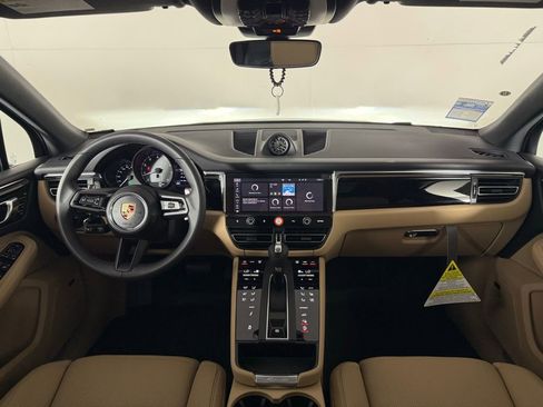 New 2025 Porsche Macan S image 21
