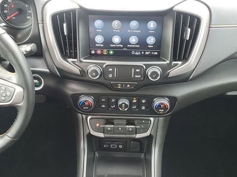 Used 2023 GMC Terrain AT4 image 27