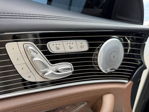 Used 2019 Mercedes-Benz E 63 AMG S image 28