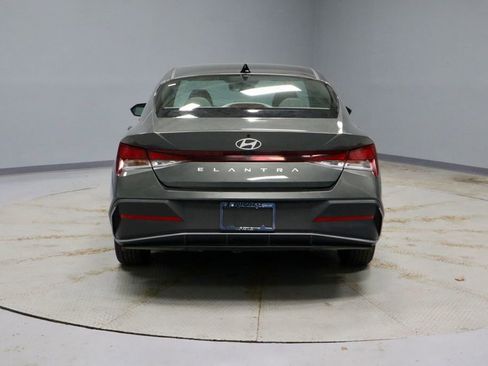 Certified 2024 Hyundai Elantra SEL image 10