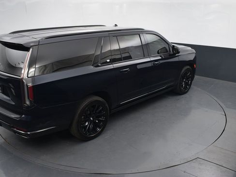 Certified 2023 Cadillac Escalade ESV Sport Platinum w/ LPO, ONYX Package image 48