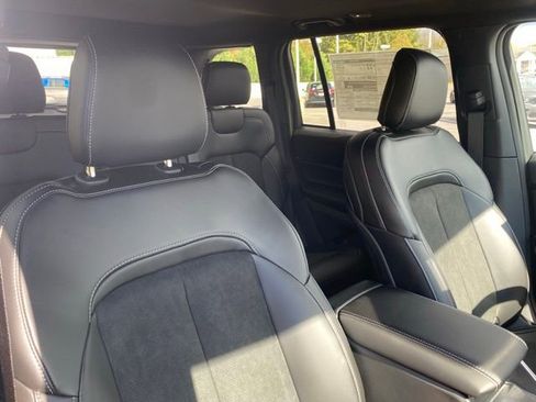 New 2025 Jeep Grand Cherokee Altitude w/ Trailer Tow Package image 28