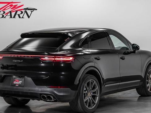 Used 2022 Porsche Cayenne S image 5