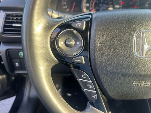 Used 2017 Honda Accord EX-L image 36