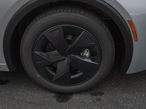 New 2026 Toyota Prius LE image 10