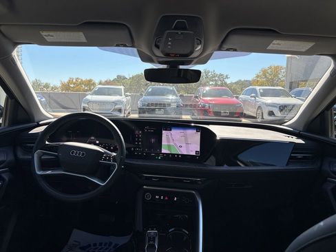 Certified 2025 Audi Q5 Premium w/ Convenience Package image 18