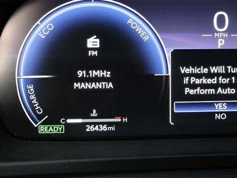 Used 2023 Toyota Crown Limited image 24