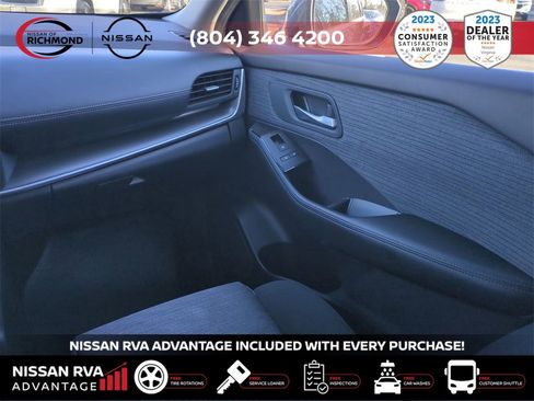 Used 2023 Nissan Rogue SV image 18