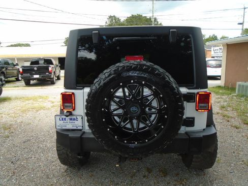 Used 2016 Jeep Wrangler Unlimited Sport w/ Quick Order Package 24S AWD/4WD image 5