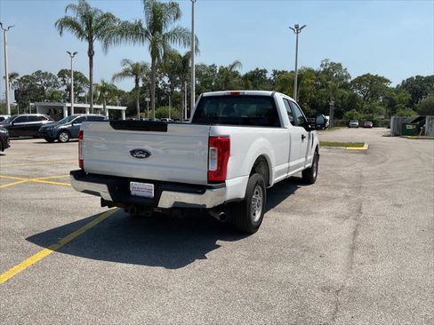 Used 2017 Ford F250 XL w/ Power Equipment Group image 9