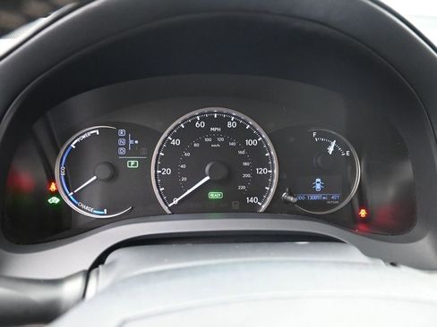 Used 2017 Lexus CT 200h image 14