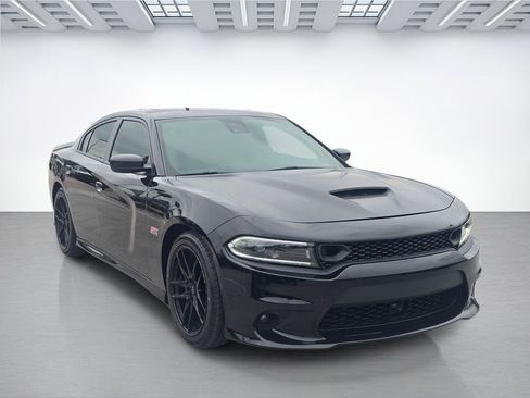 Used 2023 Dodge Charger Scat Pack w/ Technology Group RWD image 3