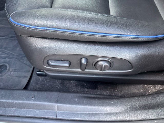 Used 2024 Buick Envista Sport Touring w/ Convenience I Package FWD image 11