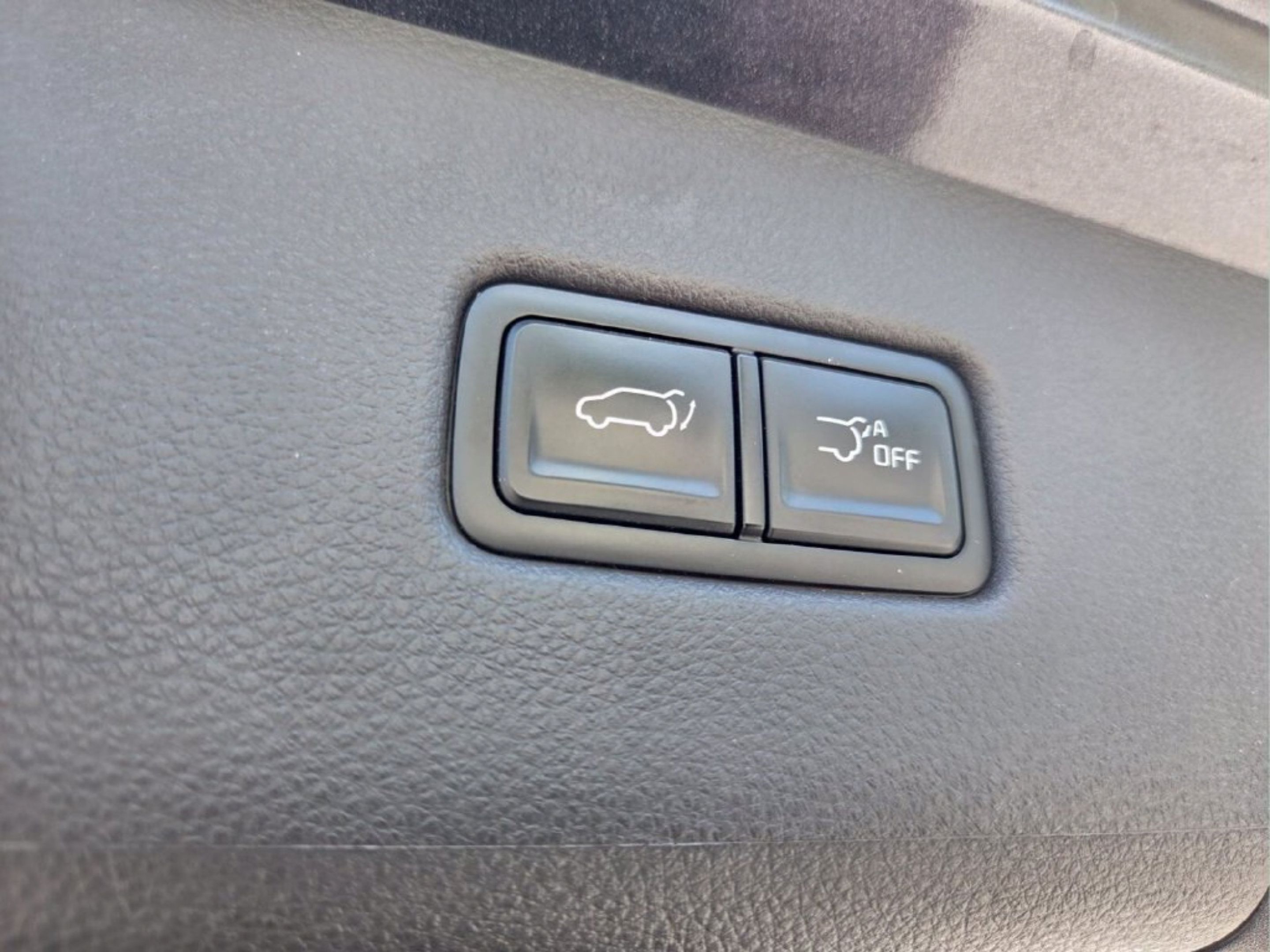 Used 2022 Kia Carnival SX FWD image 17