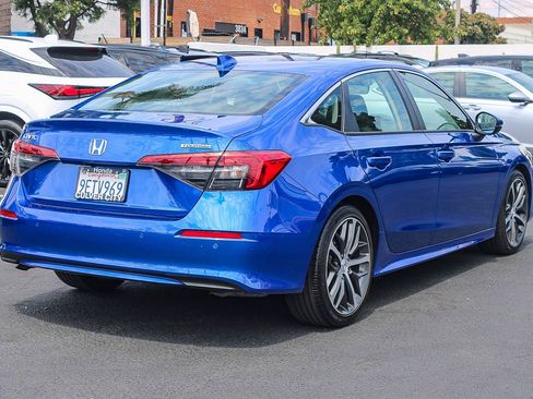 Used 2023 Honda Civic Touring image 9