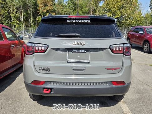 Used 2022 Jeep Compass Trailhawk w/ Trailhawk Convenience Group AWD/4WD image 7