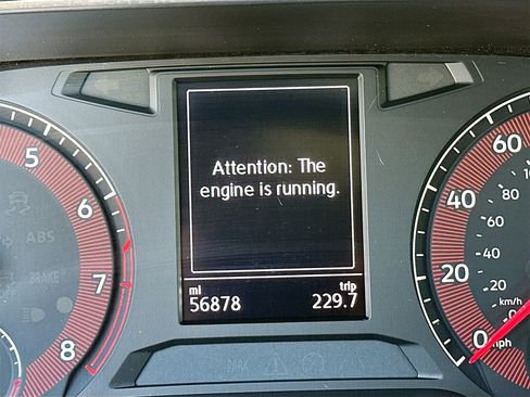 Used 2019 Volkswagen Jetta R-Line image 12