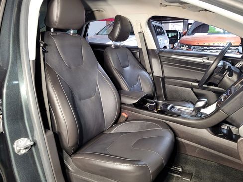 Used 2016 Ford Fusion Titanium image 18