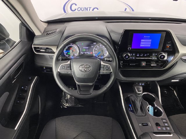 Used 2024 Toyota Highlander LE AWD/4WD image 20