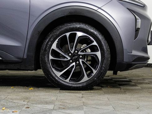 Used 2022 Chevrolet Bolt EUV Premier w/ Sun & Sound Package image 42