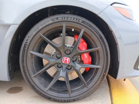 Used 2025 Honda Civic Type R image 27