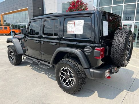 Used 2026 Jeep Wrangler Unlimited Rubicon w/ Steel Bumper Group AWD/4WD image 19