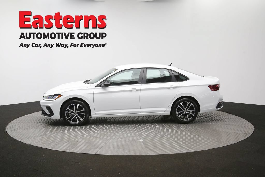 Used 2025 Volkswagen Jetta Sport FWD image 59