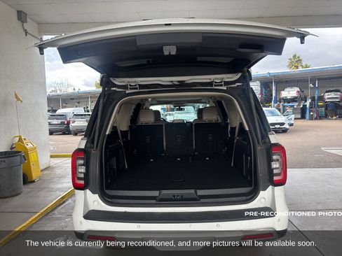 Used 2024 Ford Expedition Max Limited image 7