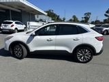 Used 2020 Ford Escape Titanium image 4