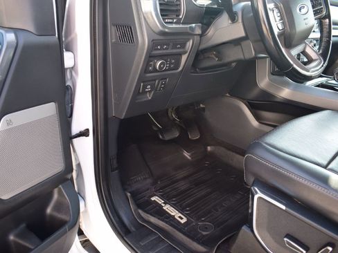 Used 2021 Ford F150 Lariat AWD/4WD image 12