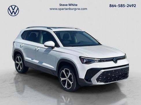Certified 2025 Volkswagen Taos SEL AWD/4WD image 1