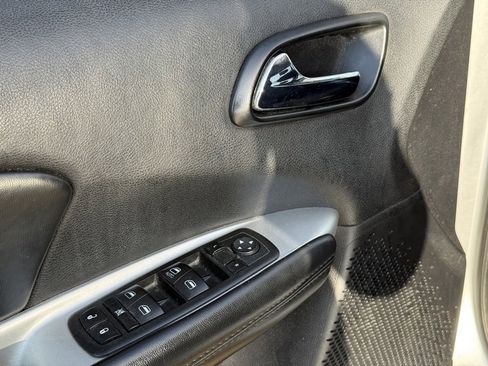 Used 2013 Dodge Journey American Value Package w/ Flexible Seating Group image 11