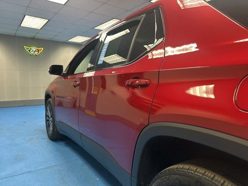 Certified 2023 Chevrolet Traverse RS image 21