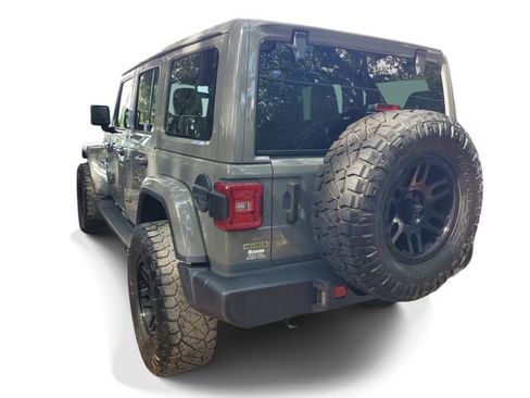 Used 2020 Jeep Wrangler Unlimited Sahara AWD/4WD image 3