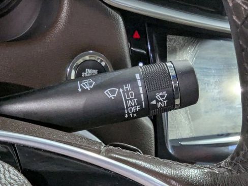 Used 2015 Cadillac XTS Luxury image 33