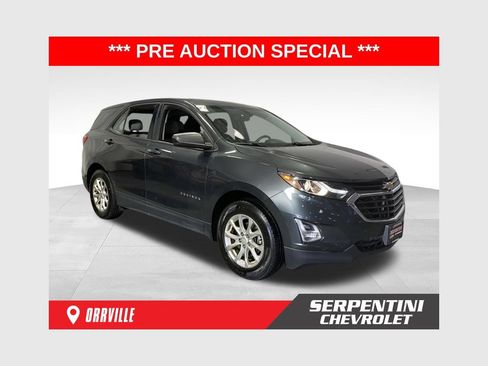 Used 2018 Chevrolet Equinox LS FWD image 1